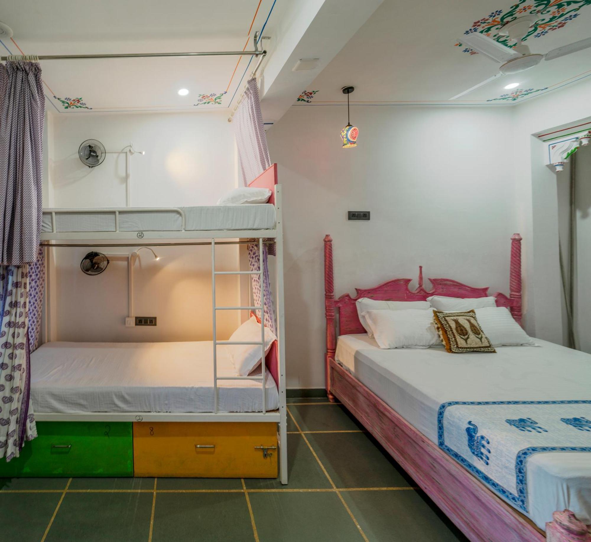 Soham Haveli Udaipur Hostel Buitenkant foto
